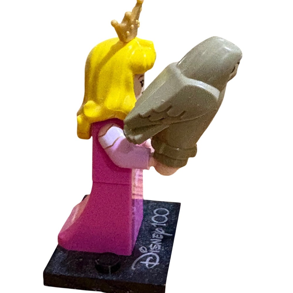 LEGO Disney 100 Aurora Minifigure 71038 Sleeping Beauty with Owl and Base - Picture 4 of 5
